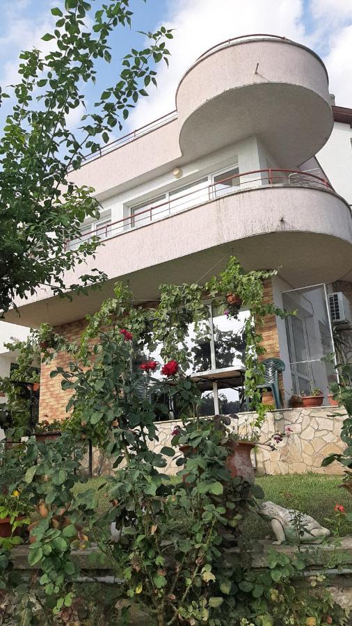 Popov Guest House Balchik Extérieur photo