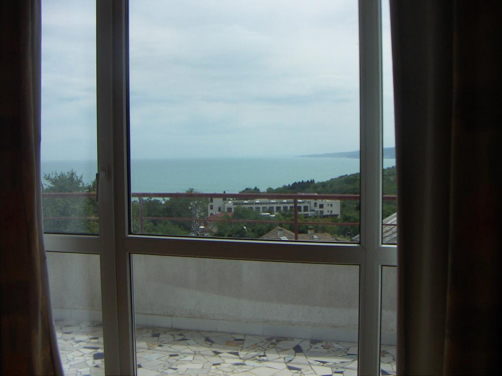 Popov Guest House Balchik Extérieur photo