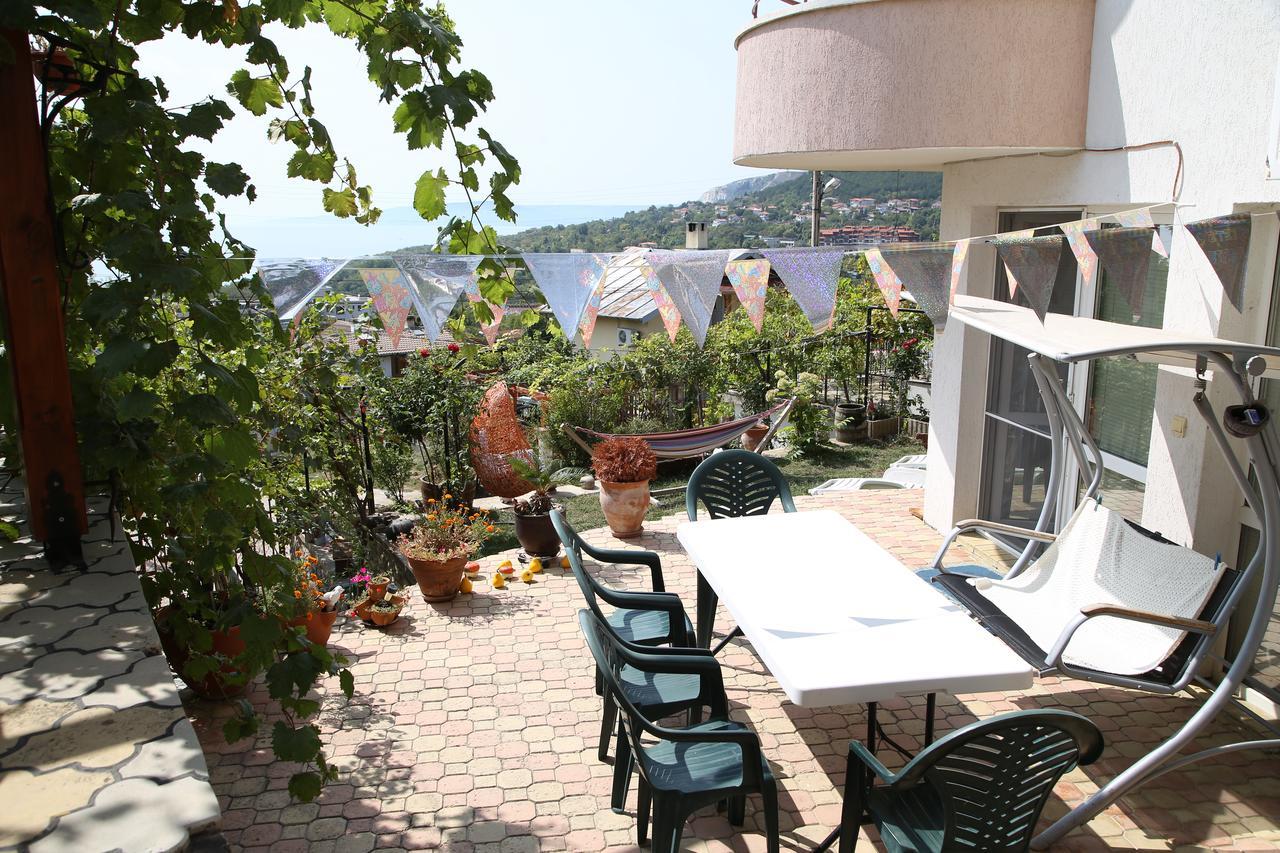 Popov Guest House Balchik Extérieur photo