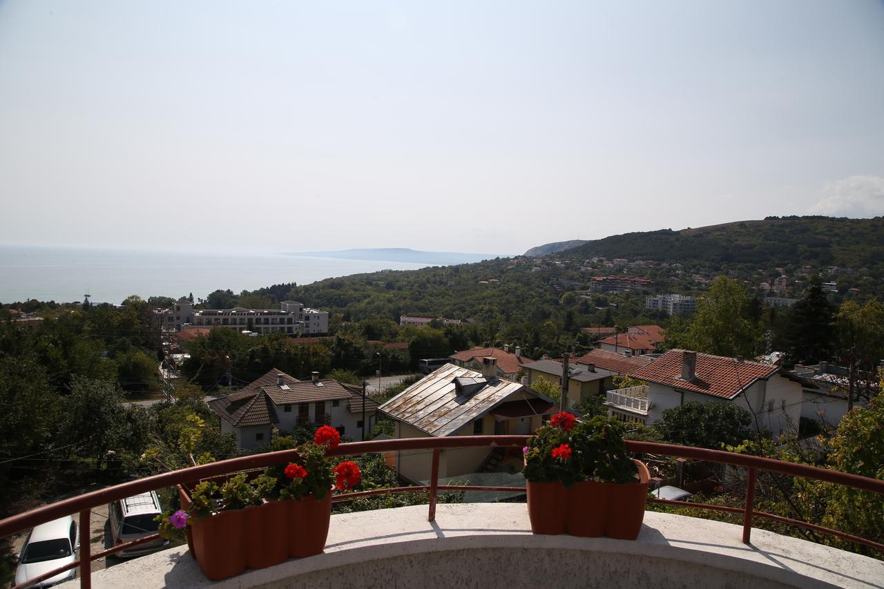 Popov Guest House Balchik Extérieur photo