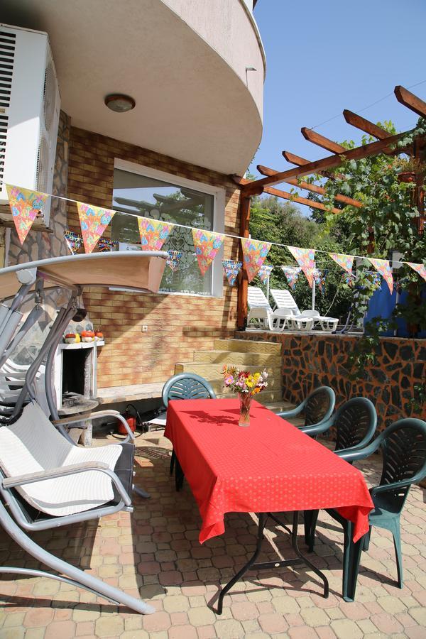 Popov Guest House Balchik Extérieur photo