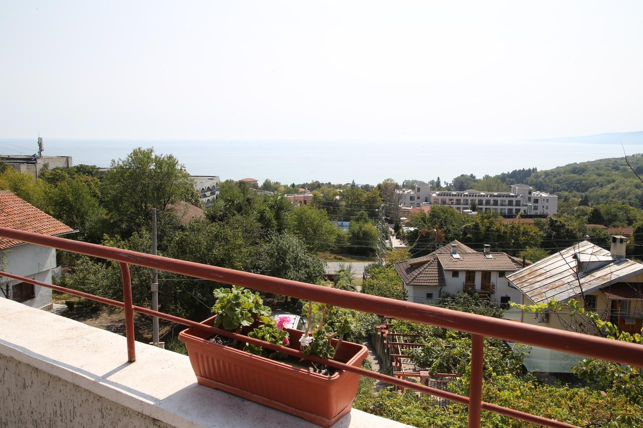 Popov Guest House Balchik Extérieur photo