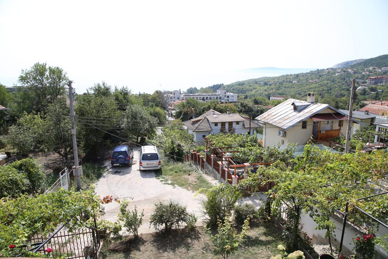 Popov Guest House Balchik Extérieur photo